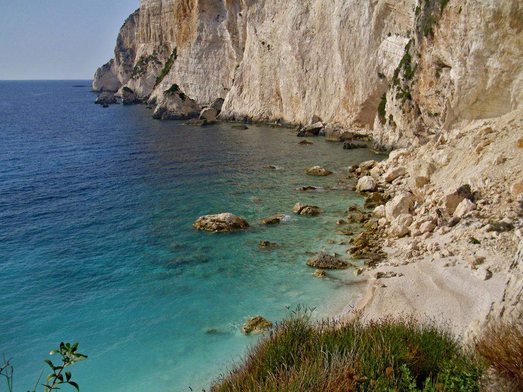 litharivillas.com erimitis beach paxos greece
